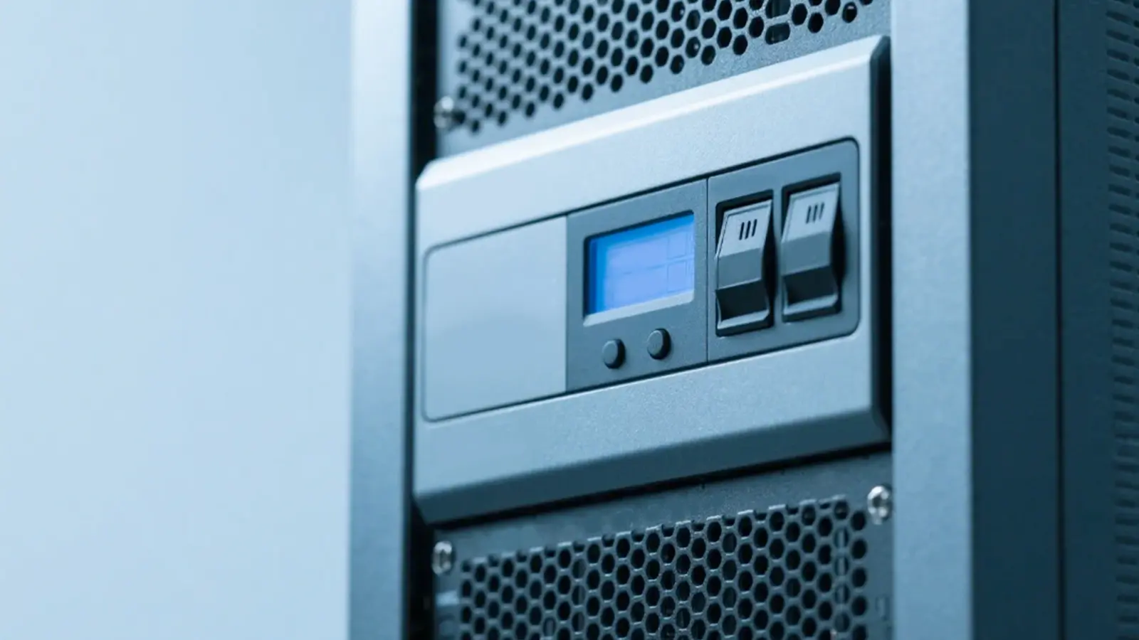 Modular UPS Power Supply for Scalable Solutions 